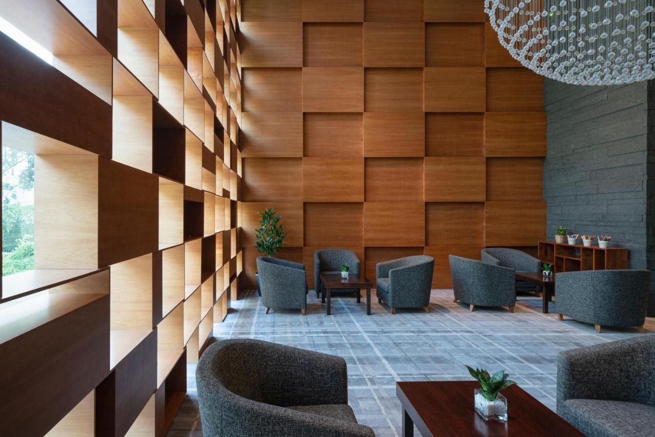 Oasia Resort Sentosa By Far East Hospitality Singapur Exteriér fotografie The lobby of the hotel