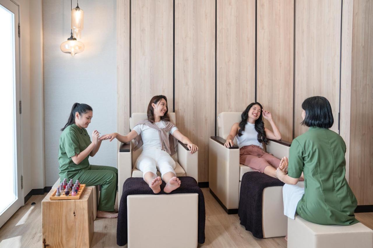Oasia Resort Sentosa By Far East Hospitality Singapur Exteriér fotografie Thai foot massage