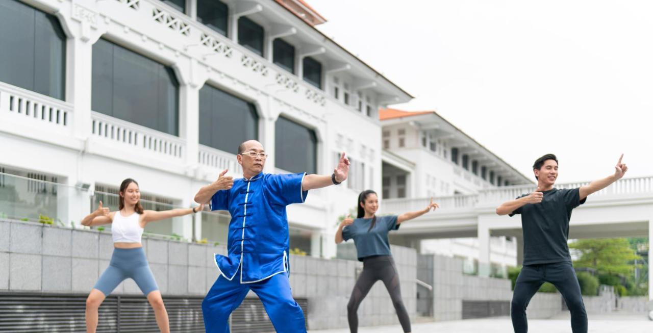 Oasia Resort Sentosa By Far East Hospitality Singapur Exteriér fotografie Tai Chi Chuan